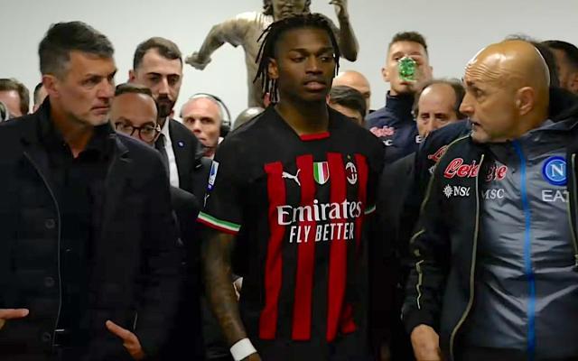 休闲娱乐-梁熙明：还敢让若鸟踢点球？斯帕莱蒂你要装啥呢