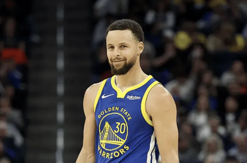 体验账号-库里预计可出战明天与黄蜂的比赛，上场赛后一瘸一拐